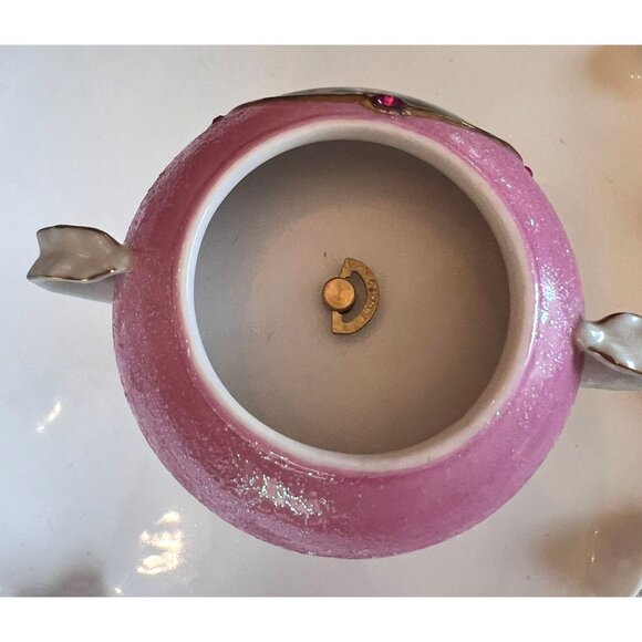 Frog Prince Enchanted Gardens Heirloom Porcelain Music Box Pink & Gold Dream A L - Picture 5 of 8